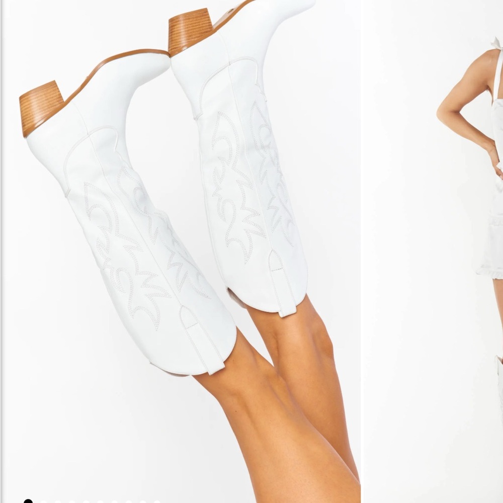White cowgirl boots, worn once size 8